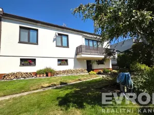 Prodej rodinného domu, Srch, Na Pašti, 240 m2