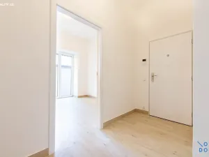 Pronájem bytu 1+kk, Praha - Libeň, Kurta Konráda, 25 m2