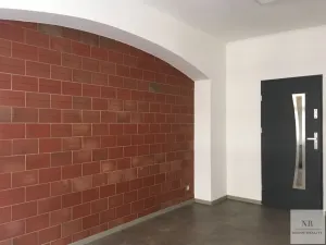 Pronájem kanceláře, Karlovy Vary, Lázeňská, 17 m2