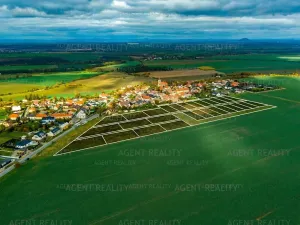 Prodej pozemku pro bydlení, Slaný, 842 m2