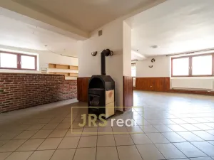 Prodej restaurace, Popice, 498 m2
