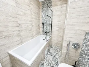 Pronájem bytu 2+1, Karlovy Vary, Foersterova, 62 m2