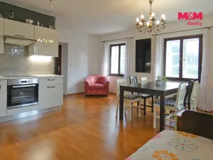 Prodej rodinného domu, Zákupy, Borská, 254 m2