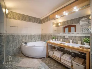 Prodej rodinného domu, Doksy, 5. května, 359 m2