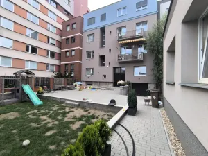 Pronájem bytu 2+kk, Hradec Králové - Pražské Předměstí, Vocelova, 45 m2