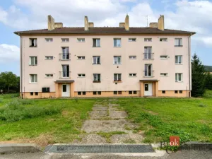 Prodej bytu 2+1, Tmaň, Sídliště, 49 m2