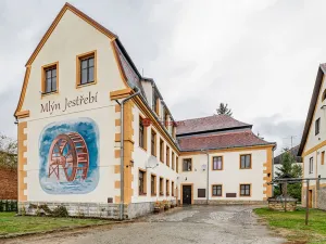 Pronájem bytu 2+kk, Jestřebí, 37 m2