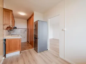 Pronájem bytu 3+1, Praha - Kobylisy, Chotovická, 83 m2