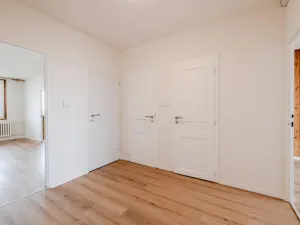 Pronájem bytu 3+1, Praha - Kobylisy, Chotovická, 83 m2