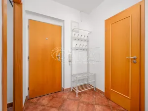Prodej bytu 2+kk, Praha - Dolní Chabry, Spořická, 59 m2