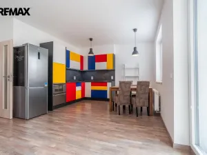 Pronájem bytu 2+kk, Praha, U starého mlýna, 53 m2