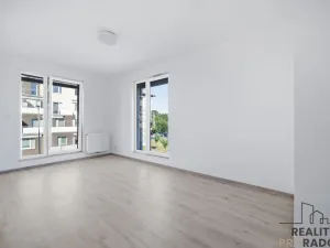 Pronájem bytu 2+kk, Pardubice, U Sportovní školy, 52 m2