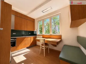 Prodej bytu 1+1, Karlovy Vary, Sládkova, 35 m2