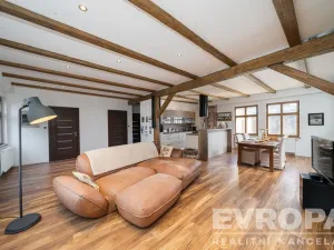 Prodej rodinného domu, Vrchlabí, Pražská, 495 m2