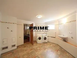 Pronájem rodinného domu, Praha, Na cípu, 440 m2