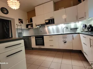 Prodej vícegeneračního domu, Olomouc, 220 m2