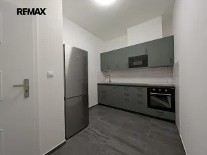 Pronájem bytu 2+1, Praha - Vršovice, Na louži, 65 m2