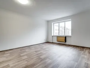Pronájem bytu 2+1, Pardubice - Zelené Předměstí, Zborovské náměstí, 72 m2