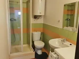 Pronájem bytu 2+kk, Praha - Řeporyje, Horšovská, 28 m2