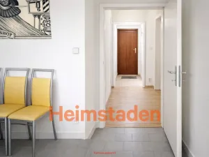 Pronájem obchodního prostoru, Karviná - Nové Město, nám. Budovatelů, 77 m2