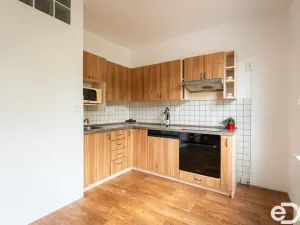Prodej bytu 3+1, Jistebnice, Spojovací, 72 m2