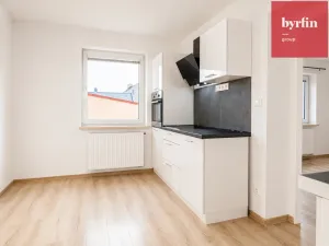 Pronájem bytu 1+1, Kravaře, Opavská, 41 m2
