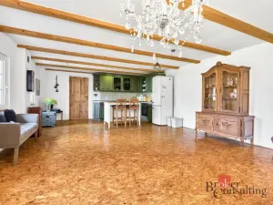 Prodej rodinného domu, Libá, 228 m2