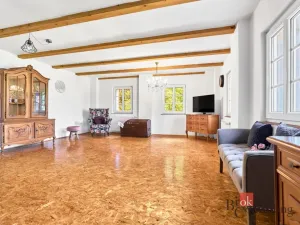 Prodej rodinného domu, Libá, 228 m2