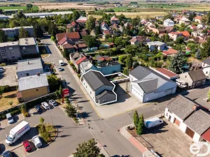 Prodej rodinného domu, Dobrovice, Husova ulice, 213 m2