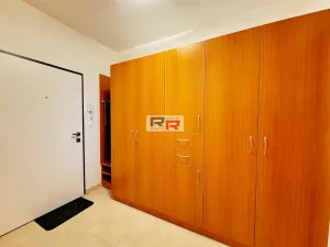 Pronájem bytu 1+kk, Olomouc - Řepčín, gen. Píky, 39 m2