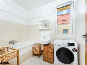 Prodej bytu 3+kk, Praha - Třeboradice, Špeciánova, 74 m2
