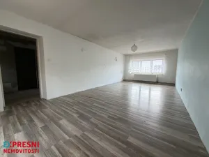Prodej rodinného domu, Velký Týnec - Čechovice, Týnecká, 350 m2