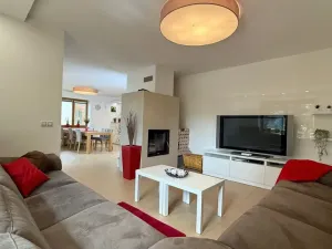 Pronájem rodinného domu, Kuřim, Nová, 330 m2
