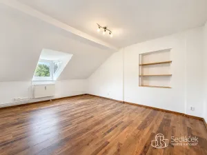 Pronájem bytu 2+1, Sokolov, nábřeží Petra Bezruče, 64 m2