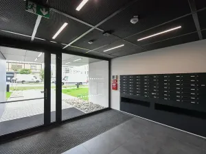 Pronájem garáže, Praha - Vysočany, Oktábcových, 15 m2