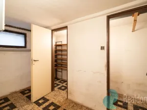 Prodej rodinného domu, Litvínovice, 235 m2
