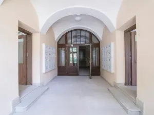 Prodej kanceláře, Mariánské Lázně, Ruská, 64 m2