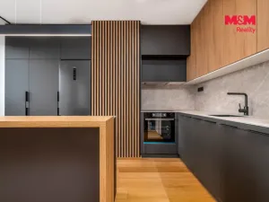 Prodej bytu 2+kk, Hradec Králové - Pražské Předměstí, Gočárova třída, 48 m2