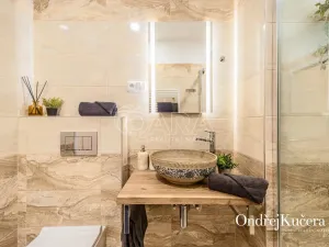 Prodej bytu 2+1, Praha - Smíchov, Janáčkovo nábřeží, 65 m2