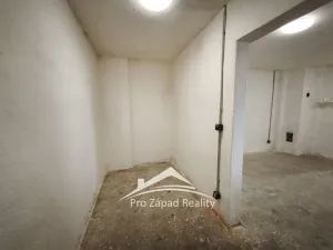 Prodej skladu, Plzeň, 301 m2
