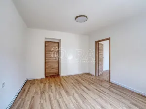 Prodej bytu 3+1, Vimperk - Vimperk II, Palackého, 90 m2