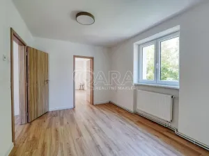 Prodej bytu 3+1, Vimperk - Vimperk II, Palackého, 90 m2
