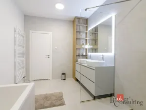 Prodej rodinného domu, Ostrava - Kunčičky, Rajnochova, 400 m2