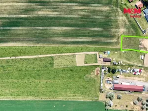 Prodej pozemku pro bydlení, Bácovice, 1600 m2
