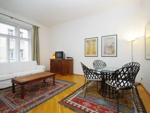 Pronájem bytu 3+1, Praha - Nové Město, Odborů, 81 m2