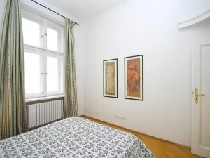 Pronájem bytu 3+1, Praha - Nové Město, Odborů, 81 m2