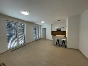 Pronájem bytu 3+kk, Praha - Řeporyje, Haenkeho, 80 m2