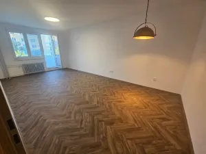 Pronájem bytu 2+1, Praha - Záběhlice, Přesličková, 59 m2
