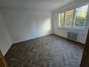 Pronájem bytu 2+1, Praha - Záběhlice, Přesličková, 59 m2