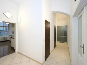 Pronájem bytu 3+1, Praha - Smíchov, Kroftova, 84 m2